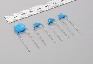 村田製作所 自動車向け安全規格認定リードタイプ円板型セラミックコンデンサY1認定品を商品化