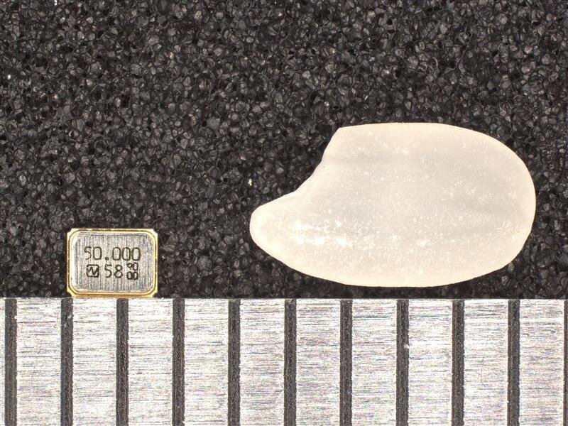 日本電波工業 世界初 1.6×1.2mmサイズ -40~+125℃ ±40ppm 車載狭偏差対応 水晶振動子「NX1612SA」開発のお知らせ -独自のフォトリソ加工技術で次世代車載通信技術を支える-